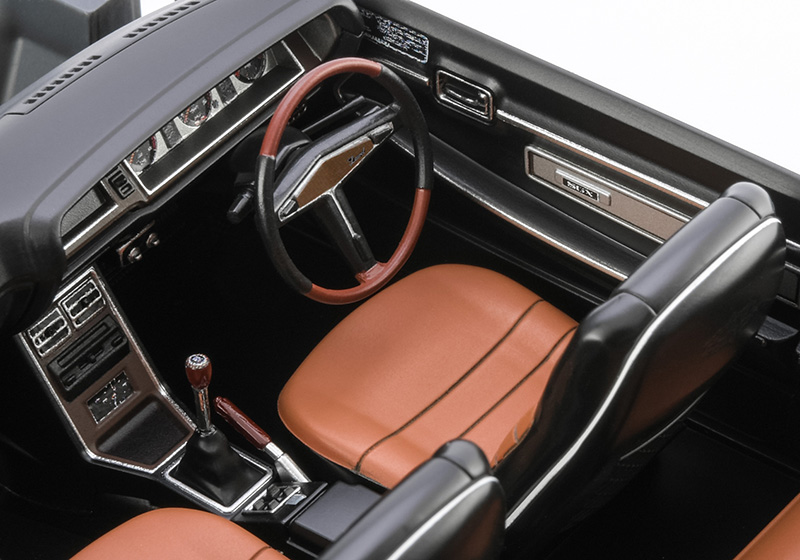 【新製品情報（完成見本公開）】
2ドアハードトップ「ブタケツローレル」
走り重視の“SGX”を徹底した実車取材をもとに完全新金型で再現!!

1:24プラモデル
「ニッサン ローレル HT 2000SGX （KHC130） 後期型 （1973）」

2025年11月22日ごろ発売
hasegawa-model.co.jp/product/hc67/

#ハセガワ