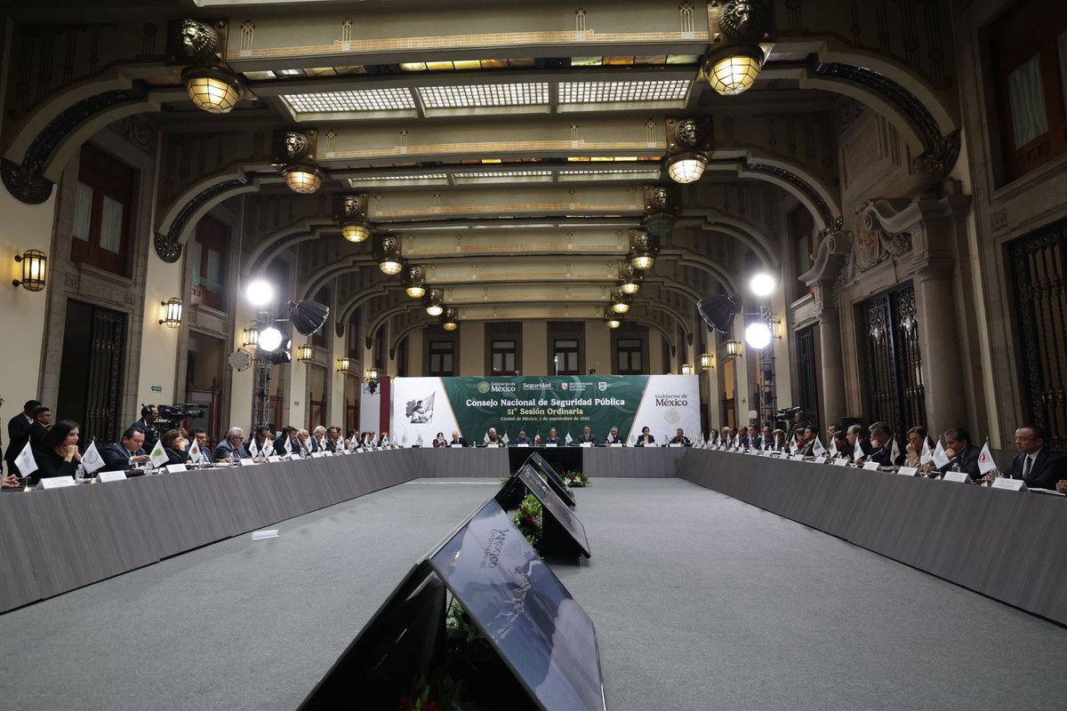 La unidad del pueblo de México y Sinaloa, del @GobiernoMx dirigido por la presidenta @ClaudiaShein, y la coordinación entre las distintas instituciones de seguridad, nos permite evaluar, modificar y fortalecer las estrategias. Seguir dando frente a la inseguridad y buscar, juntas