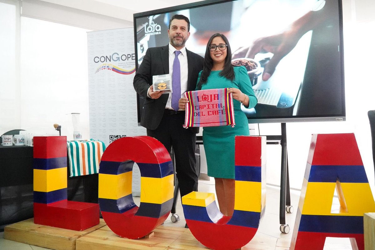 ☕️🇪🇨¡Presentamos en Quito el evento cafetero más importante del país! Loja Sabor a Café 2025 nos posiciona como el epicentro del café de especialidad a nivel nacional e internacional, destacando el trabajo de más de 6.000 familias productoras que cultivan bajo prácticas