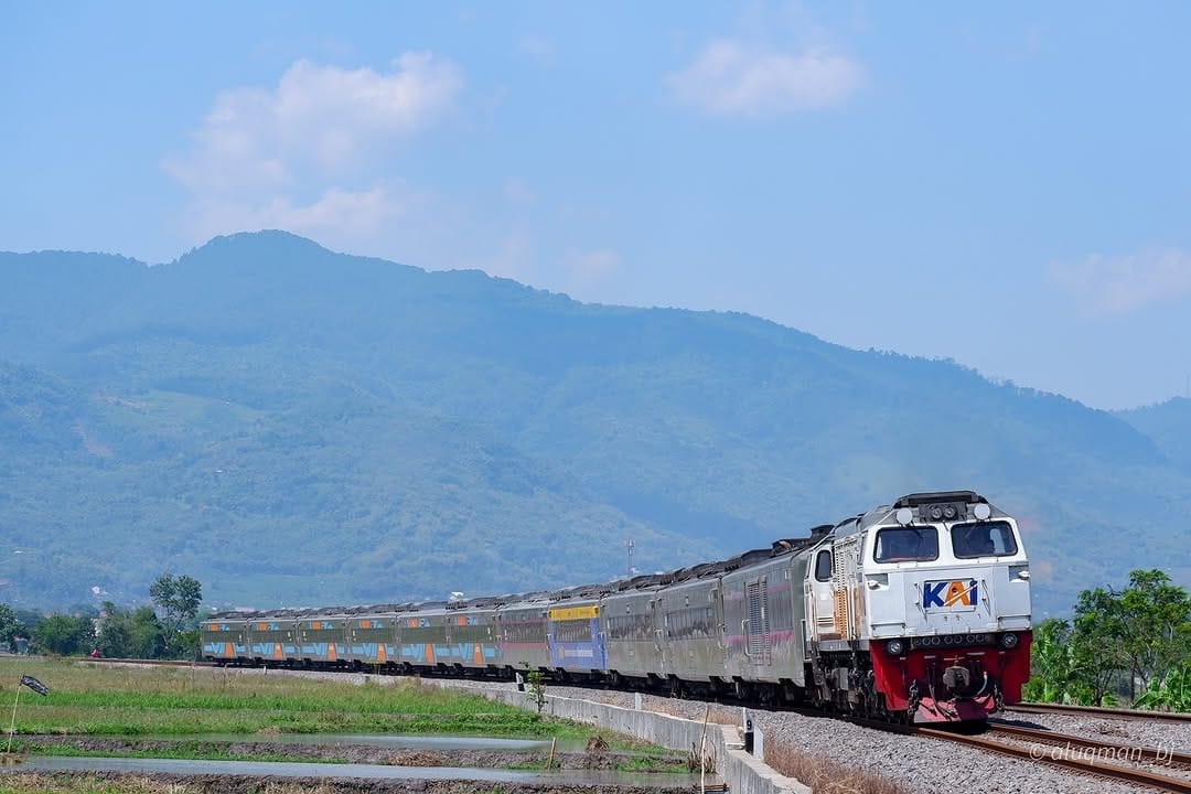 Kereta Api Indonesia tweet media