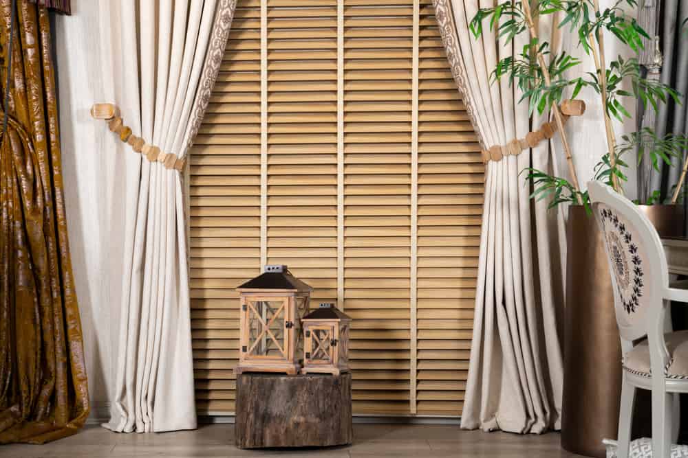 RobbKrautbauer's tweet image. Window treatments add style and function, offering privacy and shade while enhancing your room&apos;s look. 🪟

Explore ideas to transform your space into a cozy retreat. 🤩

#Home #HomeImprovements
 LocalInfoForYou.com/351056/window-…