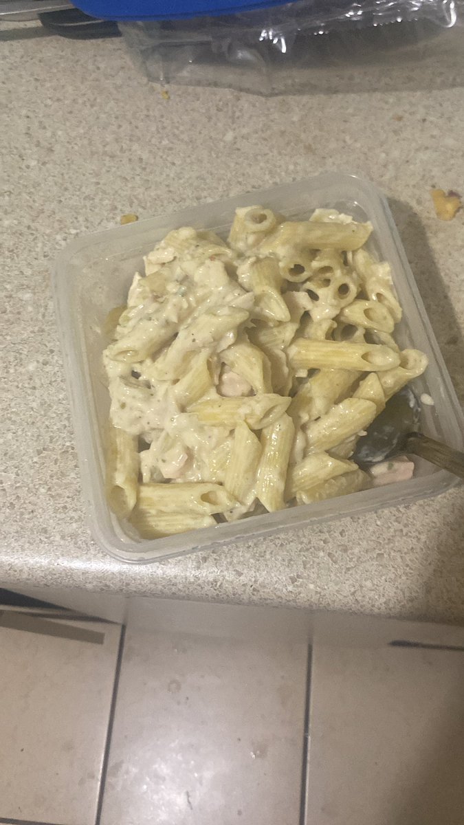 As a Creator in the game, I have a live out the game, where I have to do my own stuff, so im showing my pasta cooked by me 🧑‍🍳