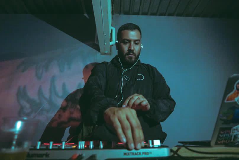 Solo quiero estar aca…