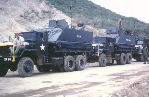 JeanneHelldiver's tweet photo. The new #Helldivers2 GATER (Ground All-Terrain Extraction Rig) is literally just an APC body welded to a fuel tanker and it's the most Helldivers thing ever. https://t.co/qWjAg1e9QG