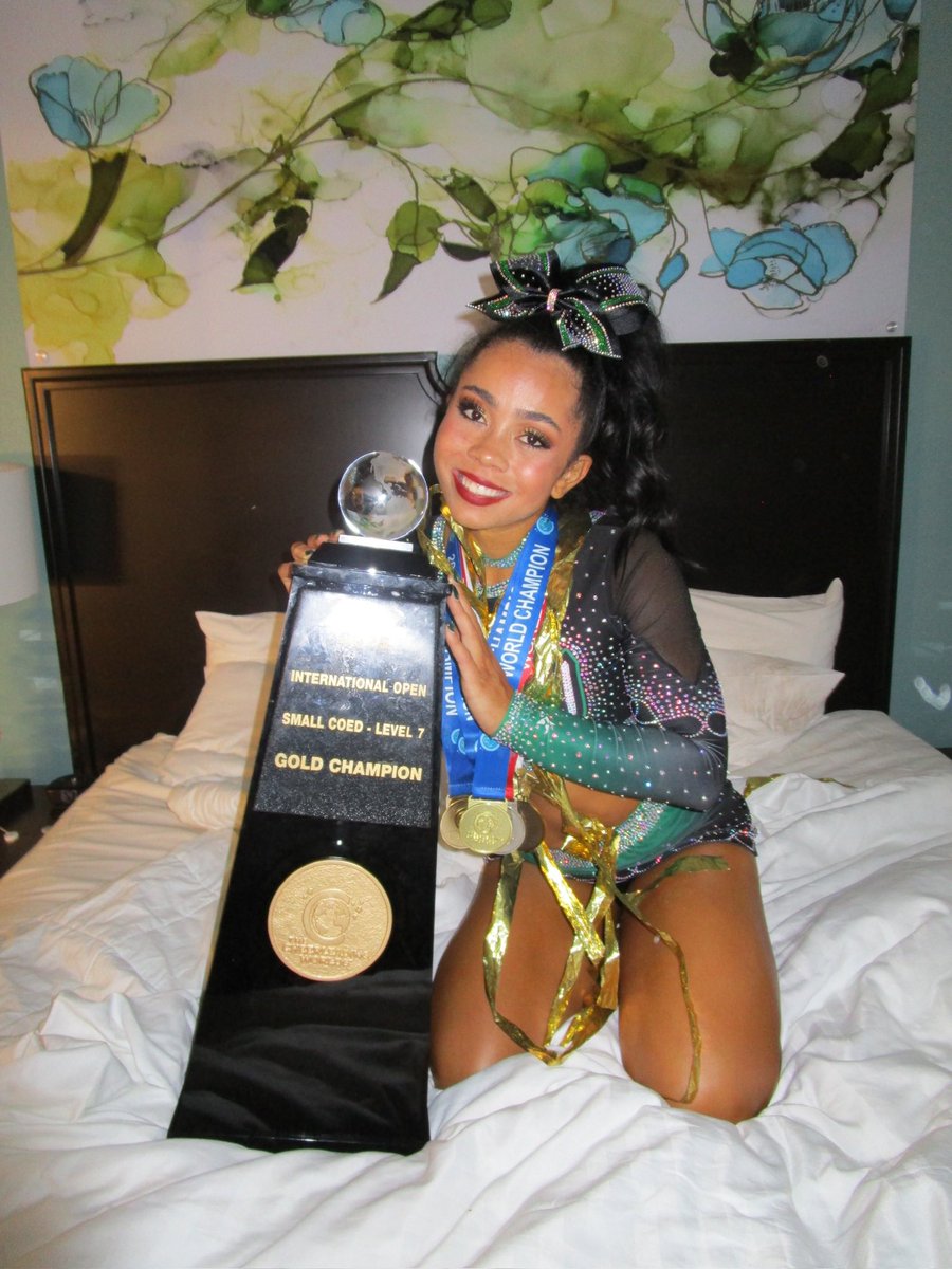 marijcar03's tweet image. With the ring celebrations coming up, all I am is beyond grateful for the opportunities that last season gave me! The 2025 season will forever have a special place in my heart, 2 moments I’ll never forget 🩷💚🤟🏼♾️