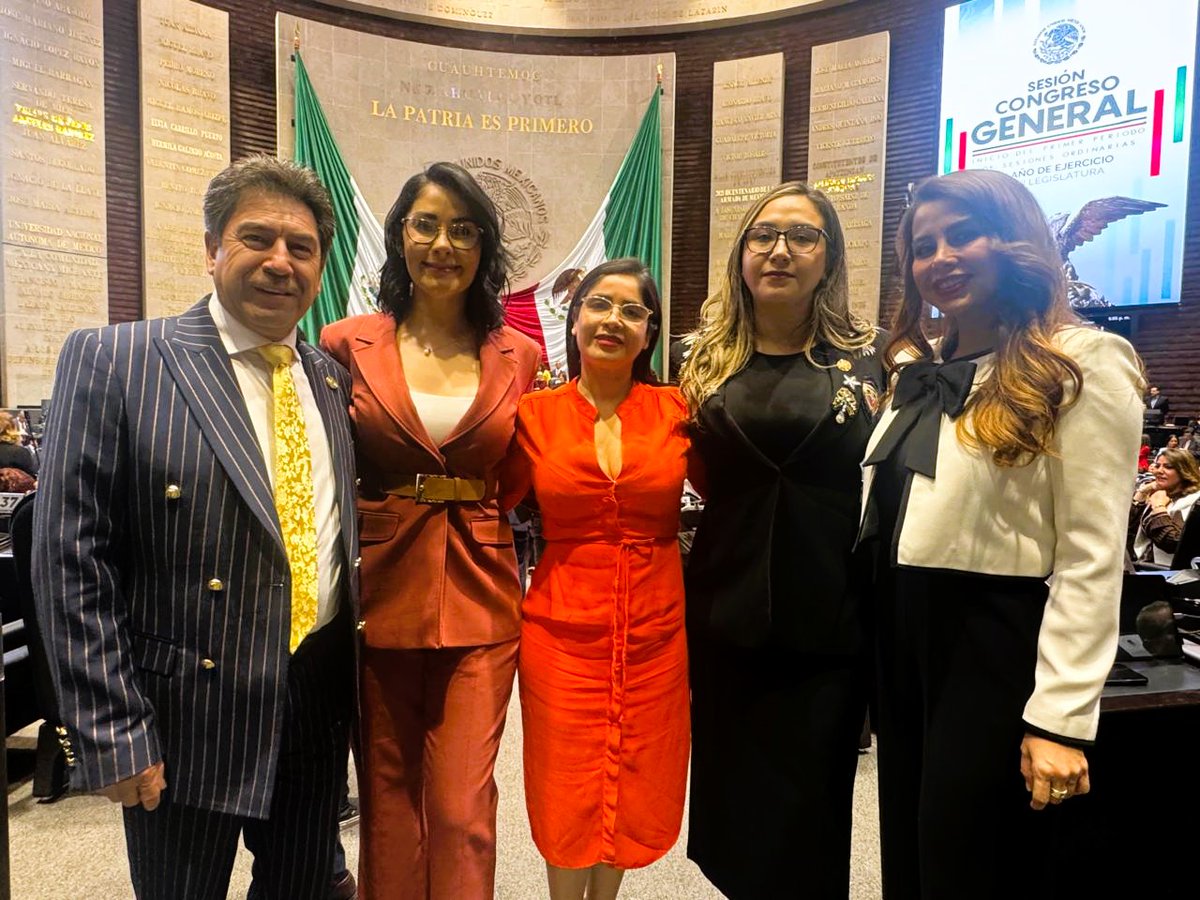 Hoy, desde la Cámara de Diputados, fuimos parte de la elección de la nueva Mesa Directiva que conducirá los trabajos de este segundo periodo de sesiones.

Estos son los diputados y diputadas que integran la Mesa:
🎩 Presidencia:
Kenia López Rabadán (PAN)

🤝 Vicepresidencias:
1°