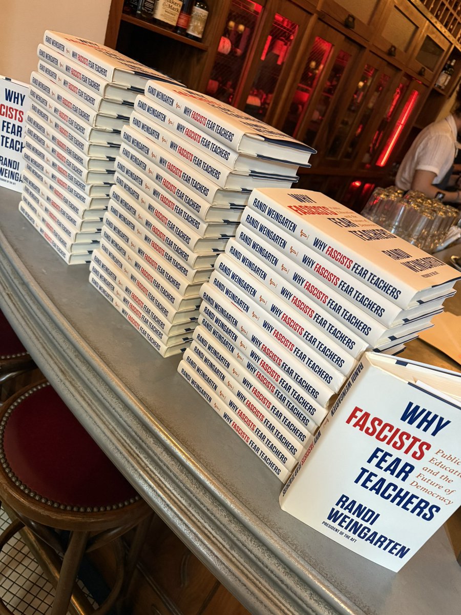 Anthony Nicodemo(he/him/his)🏳️🌈🇺🇸🏀 tweet media