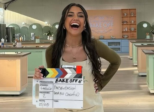 FCRosinistas's tweet photo. Bueno con esto nos quedamos tranquilos de que al programa 2 por lo menos llegó Rosina 😂❤️

#BakeOff @BakeOffUy https://t.co/MUSwVzuQMS