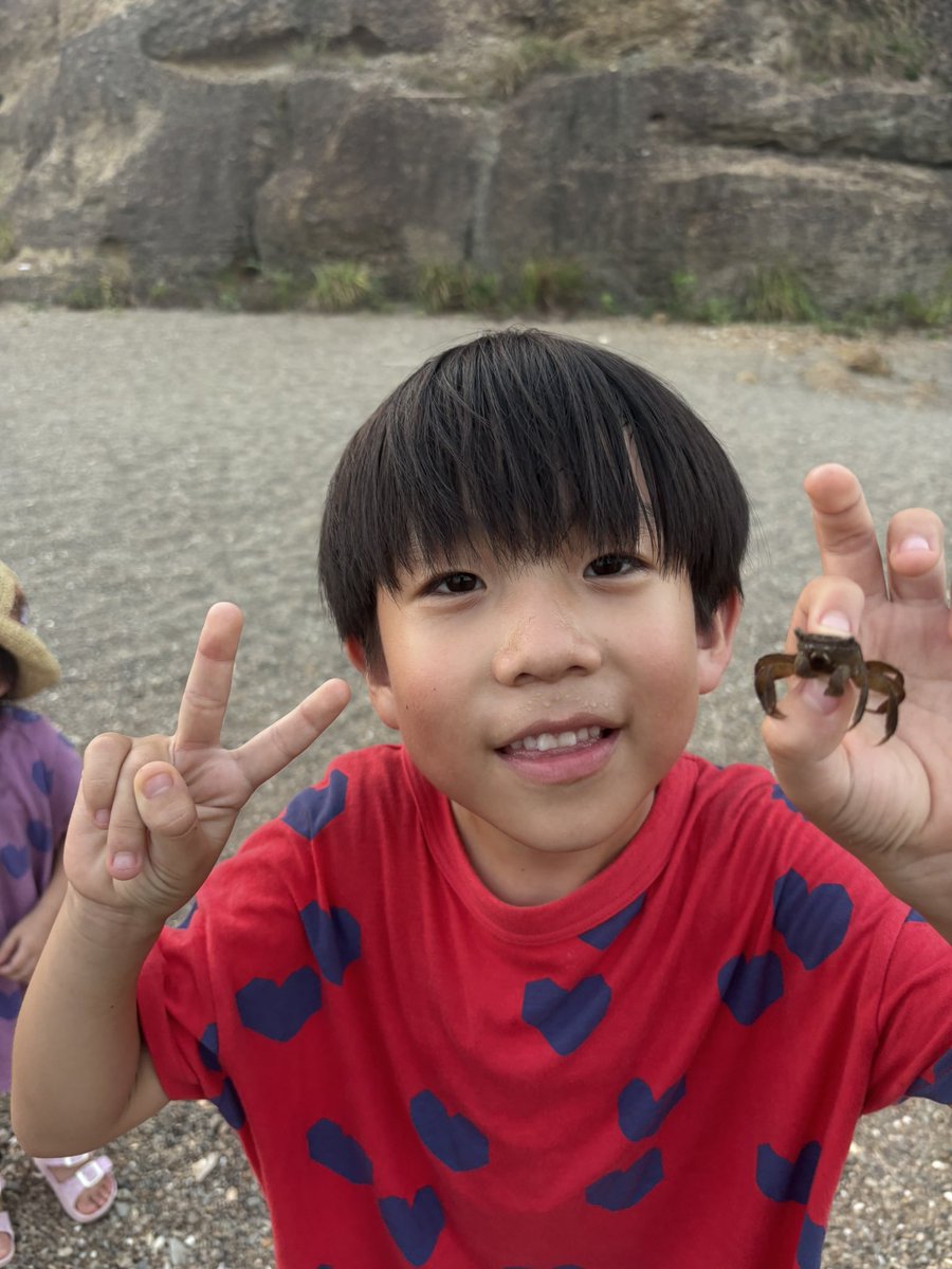 pikarun413's tweet photo. 夏休み最後は
和歌山に旅行してきたよ✨️

初めて🦀を持ったよ😳!
この後挟まれて半泣き...🤣

今週末は久しぶりの撮影会📸
みなさんに会えるの楽しみ～!
個撮ご予約お待ちしてます🥹

https://t.co/SIz0DyAN0f

#ひかるん #男の子モデル https://t.co/ODmLmqD1Rn