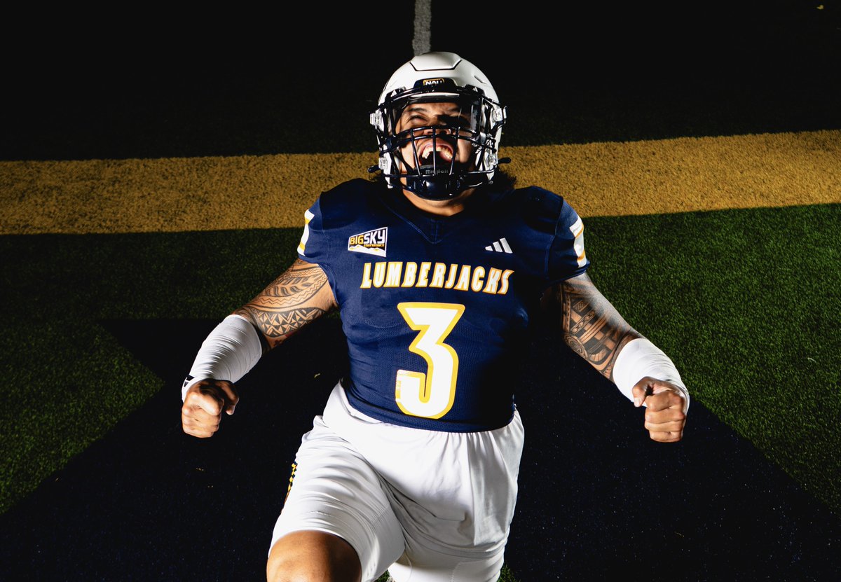 NAU_Football's tweet photo. ⚪️🔵⚪️ for the Dome Opener.

#RaiseTheFlag | #BigSkyFB https://t.co/lZN1ZsbrBn
