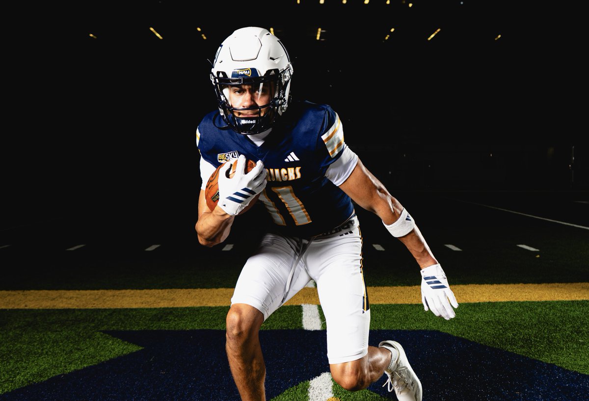NAU_Football's tweet photo. ⚪️🔵⚪️ for the Dome Opener.

#RaiseTheFlag | #BigSkyFB https://t.co/lZN1ZsbrBn