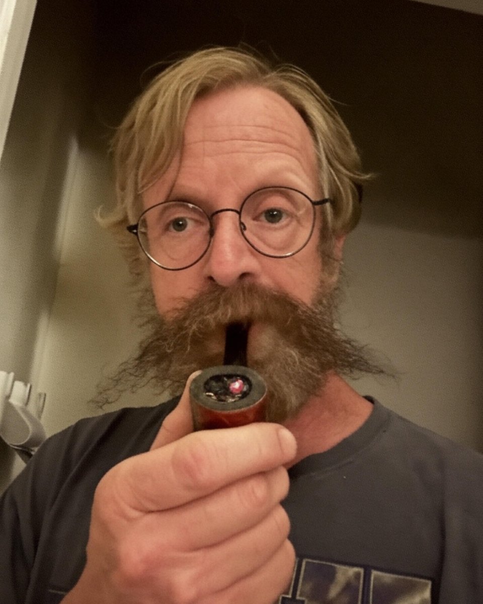 A pipe to end the day #pipesmoking #pipetobacco #moustache #beard