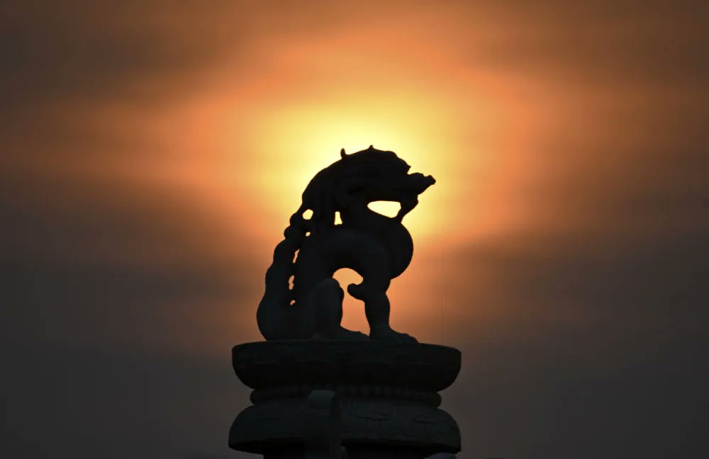 fossettevv's tweet image. 今晨的北京！太阳升起🌅，让我们共同期待共同见证那庄严神圣的时刻开启！ #抗战胜利80周年阅兵