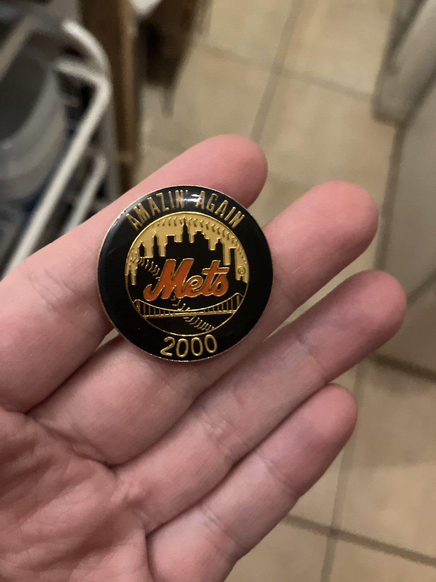 bday prezzie from parents arrived in the mail!!! 😍🍎🧡💙 #lfgm