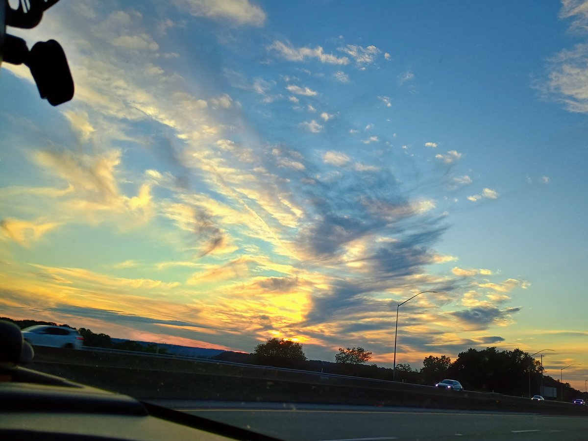 Gracing your timeline with beautiful skies...