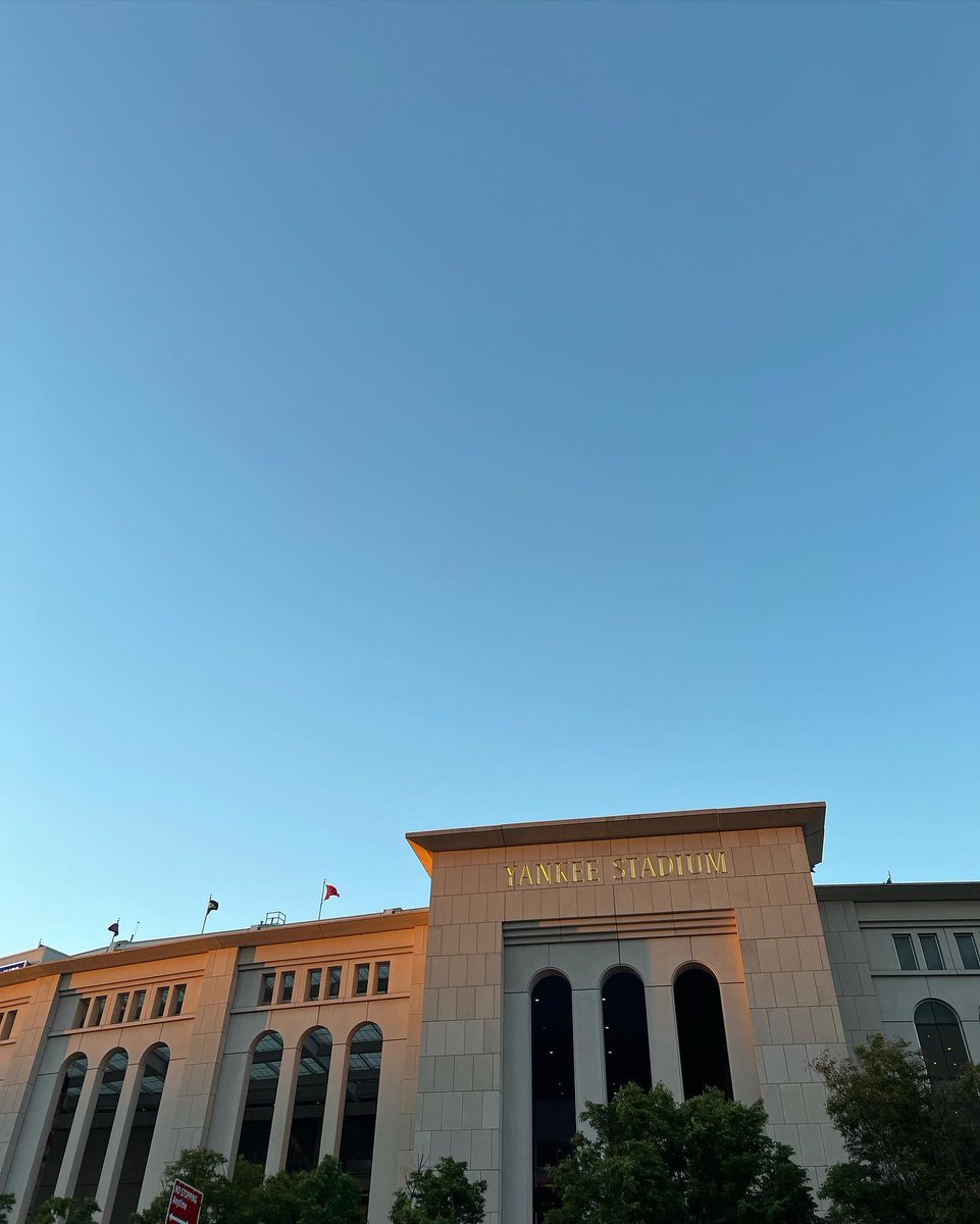 Claire Murphy tweet media