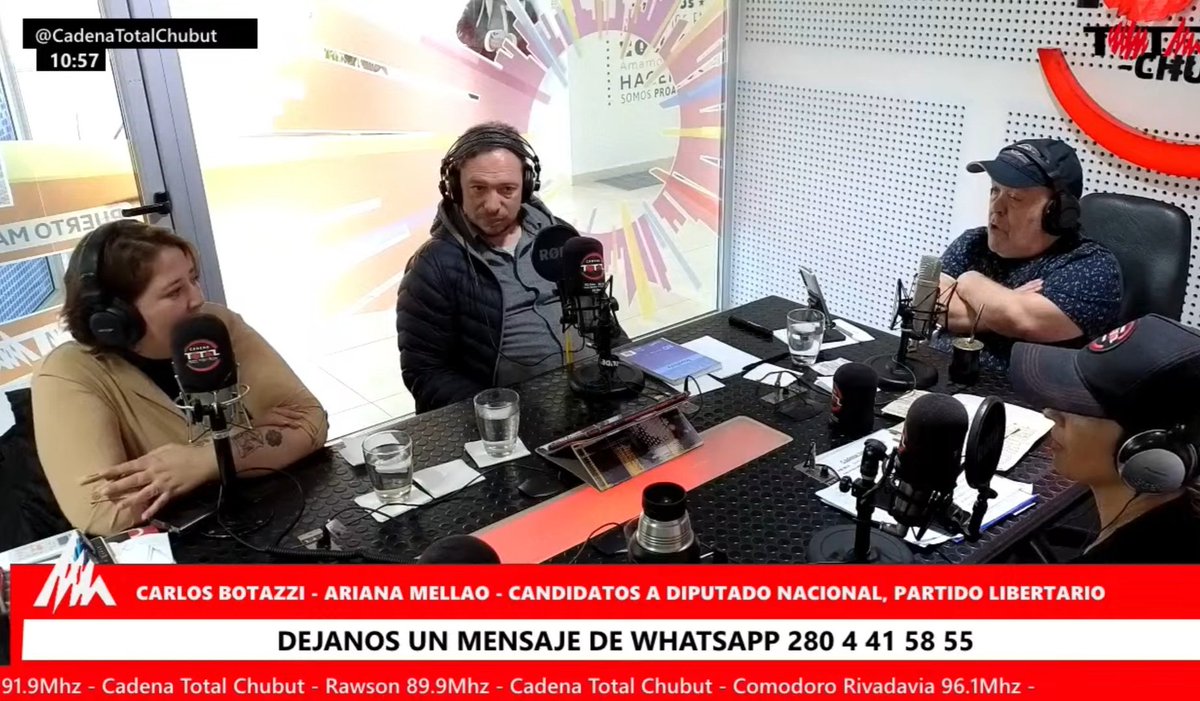 #Chubut | Frente al micrófono 🎙️

En Puerto Madryn, los candidatos a diputados del Partido Libertario llevaron la voz de los libertarios a <a href="/CadenaTotalChub/">Cadena Total Chubut</a> y a todo la provincia.
