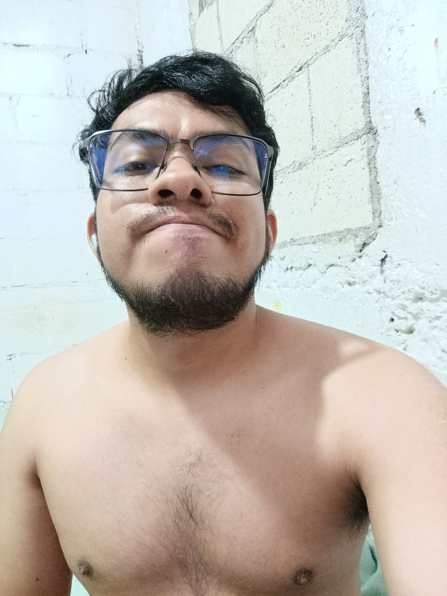 Dazaik_L's tweet image. Alch, tengo chiches de señora :((