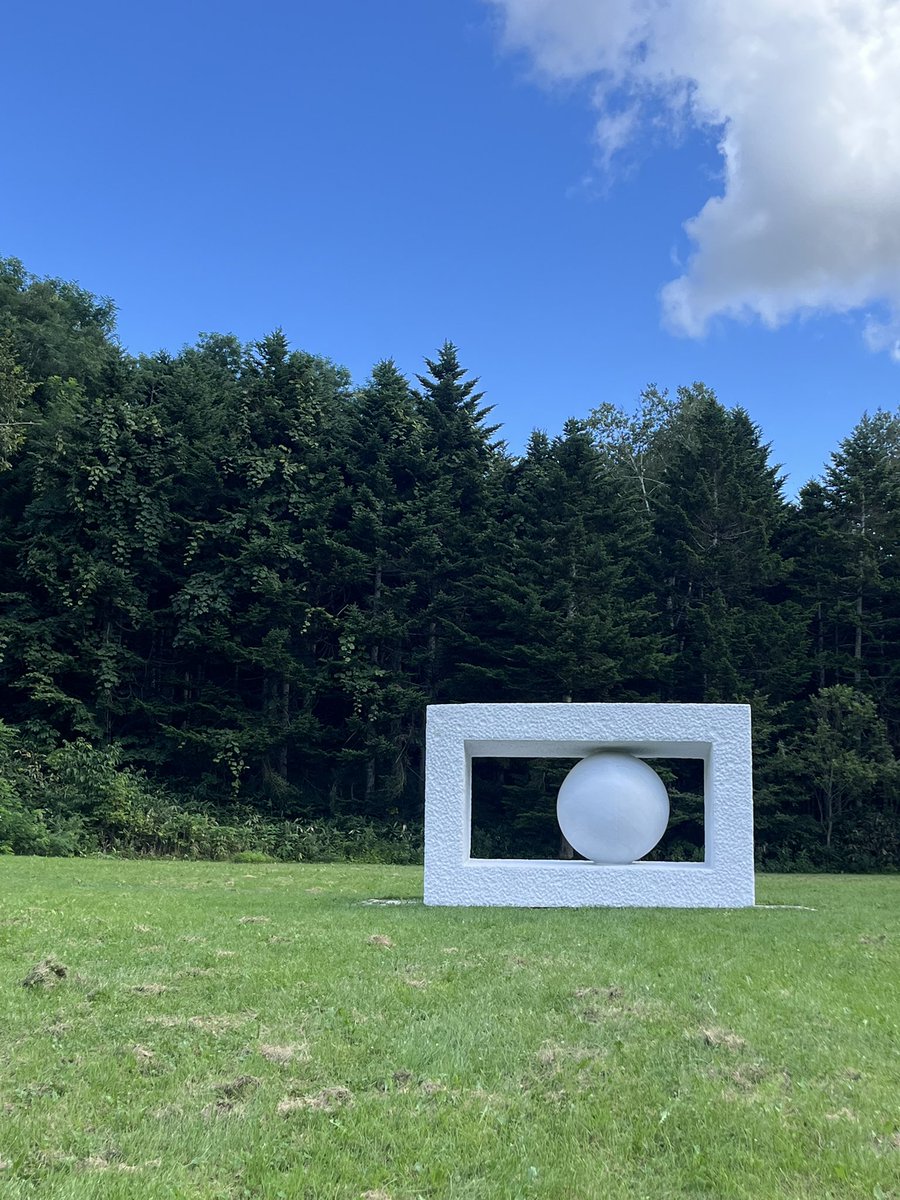 yukofelix's tweet photo. 今年の夏は、札幌、洞爺湖、美唄、旭川と安田侃の作品めぐりをしてきました。美唄は遠いと思っていたけど、思い切って行って良かった！ https://t.co/2J11Bn8jNH