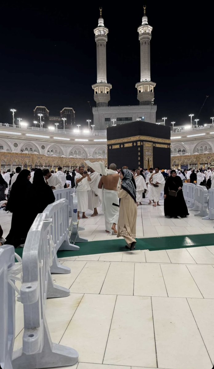 abj07's tweet photo. أطهر بقاع الأرض https://t.co/MmKP2gzD76