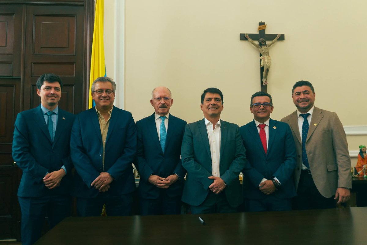 Universidad del Cauca (@unicauca) on Twitter photo 💙❤️ El 2 de septiembre de 2025 quedará en la historia: <a href="/unicauca/">Universidad del Cauca</a> y <a href="/uni_cartagena/">Universidad de Cartagena</a> 🇨🇴 radicaron en el Congreso dos Proyectos de Ley que honran su legado bicentenario.
Un paso firme hacia el reconocimiento nacional de nuestras universidades públicas 🏛️
👉 bit.ly/4naAaaq 💙❤️ El 2 de septiembre de 2025 quedará en la historia: <a href="/unicauca/">Universidad del Cauca</a> y <a href="/uni_cartagena/">Universidad de Cartagena</a> 🇨🇴 radicaron en el Congreso dos Proyectos de Ley que honran su legado bicentenario.
Un paso firme hacia el reconocimiento nacional de nuestras universidades públicas 🏛️
👉 bit.ly/4naAaaq