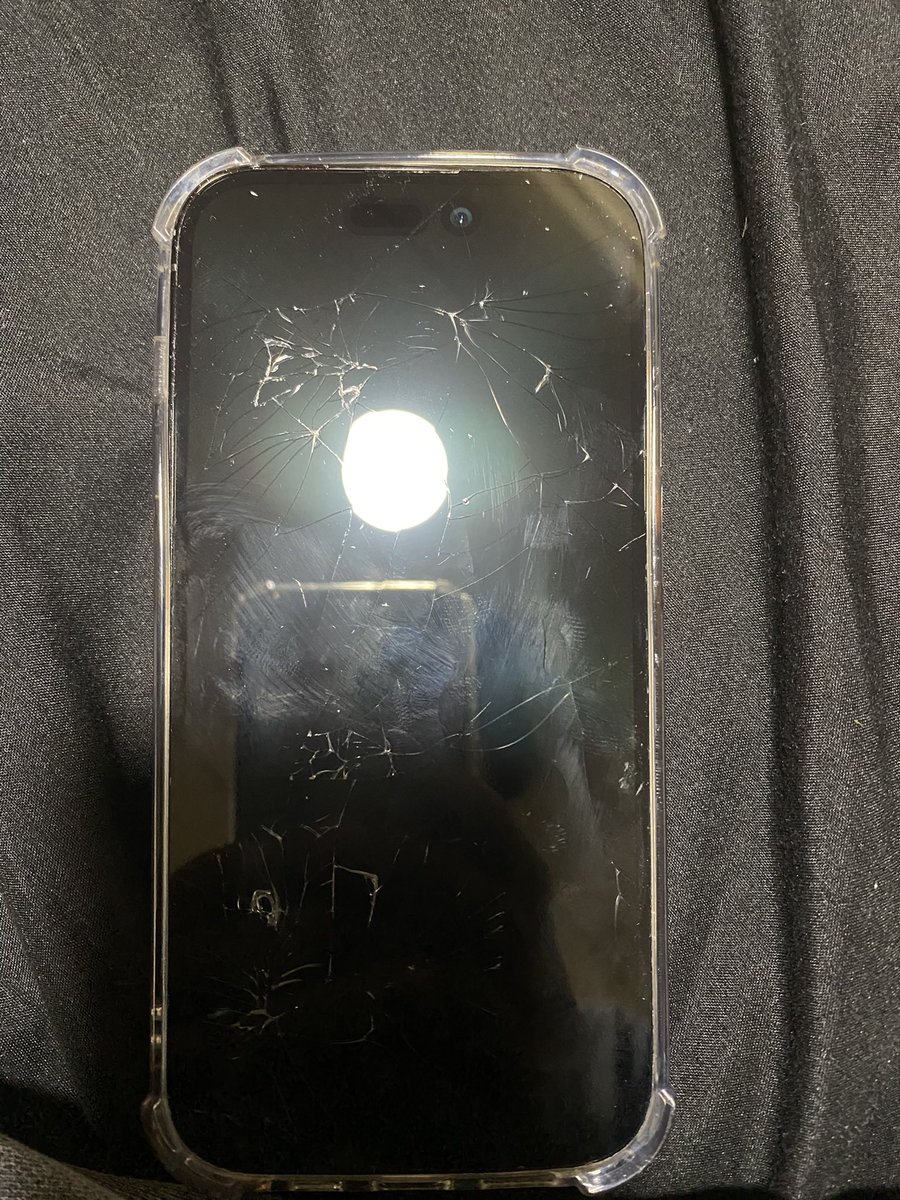 現在ポケカライブイベントを
RKG∞
として参戦中です。

本日から
画面が割れましたので、
左側にスモークが焚かれます。
最後まで走り切るぞ‼️