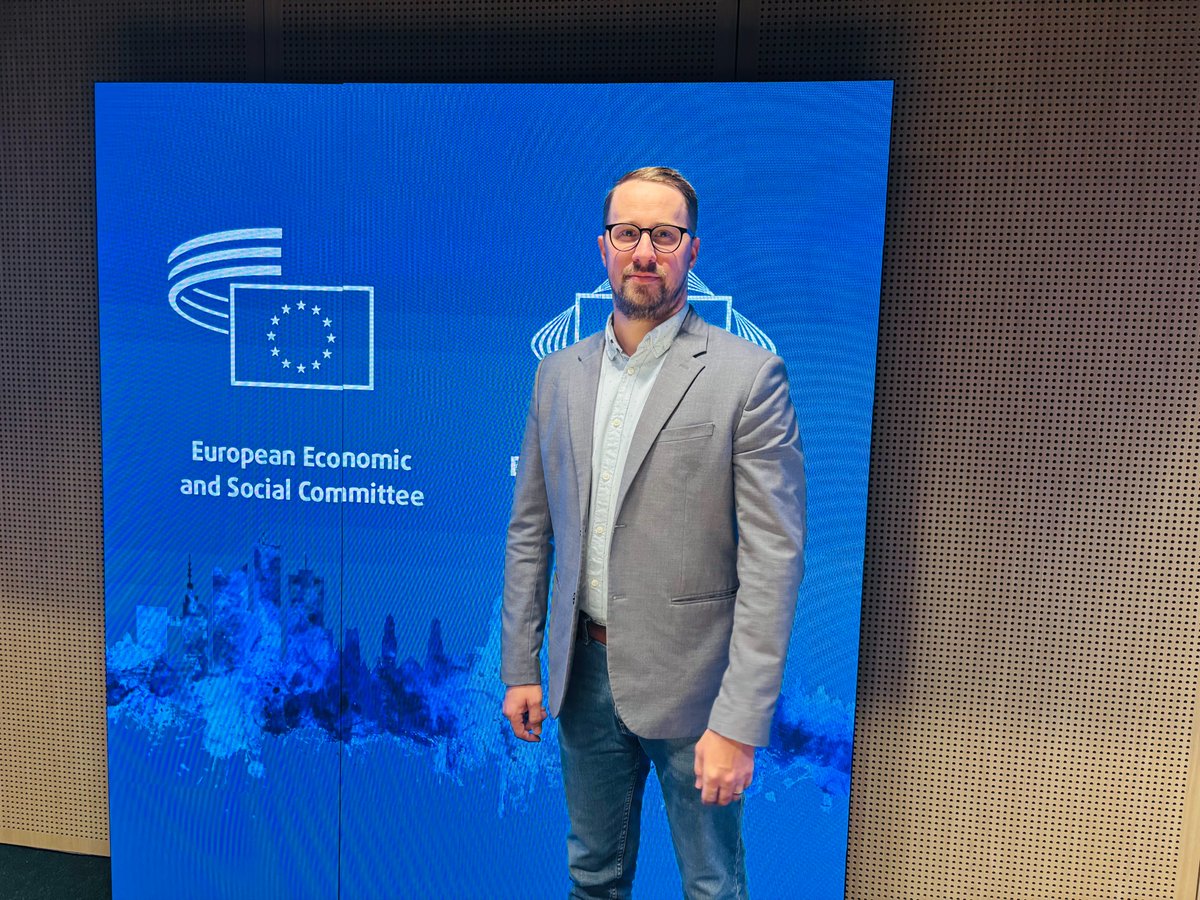 miroslavhajnos's tweet photo. I started the new school year in Brussels with the @WorkersEESC, where the message from @EU_Commission  @RoxanaMinzatu set the tone for a high-level conference on the New Action Plan implementing the European Pillar of Social Rights. Together with representatives of social partners and institutions, the debate focused on how to make the principles of the Pillar more tangible, how to translate them into effective measures, and how to ensure they deliver real benefits for workers and citizens across Europe.

The agenda continued with the INT, where I had the chance to contribute to two opinions. The first addressed small mid-cap enterprises and simplification measures, stressing the need for proportionate regulation and a stronger focus on SMEs in EU law-making. The second dealt with start-ups and scale-ups, emphasising access to finance, innovation-friendly regulation and the importance of supporting their growth across the Single Market. I am grateful to the rapporteurs @_MiraMaria_ and @katrinazarina for a pragmatic, open and fact-based discussion

On a personal note, I am glad that this summer I officially completed my Doctor of Natural Sciences studies with a thesis on The impact of artificial intelligence on marketing strategies of small and medium-sized enterprises, with a focus on automation of marketing processes and the design of new approaches to its use. After two years of research, I identified the main challenges in AI implementation: the lack of internal capacities, as SMEs often do not have specialists in AI, machine learning or data analysis; low digital maturity combined with concerns about legislation, especially regarding data protection (GDPR) and AI regulation compliance; and the financial burden, as investments in AI tools are frequently beyond the budgetary possibilities of micro and small enterprises.
