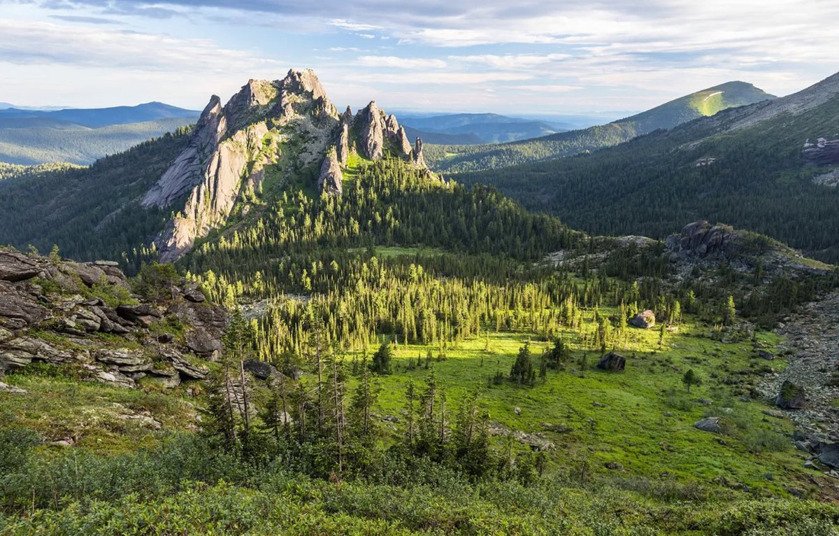 The Sayano-Shushenski Nature Reserve in Siberia.

#Russia #Nature