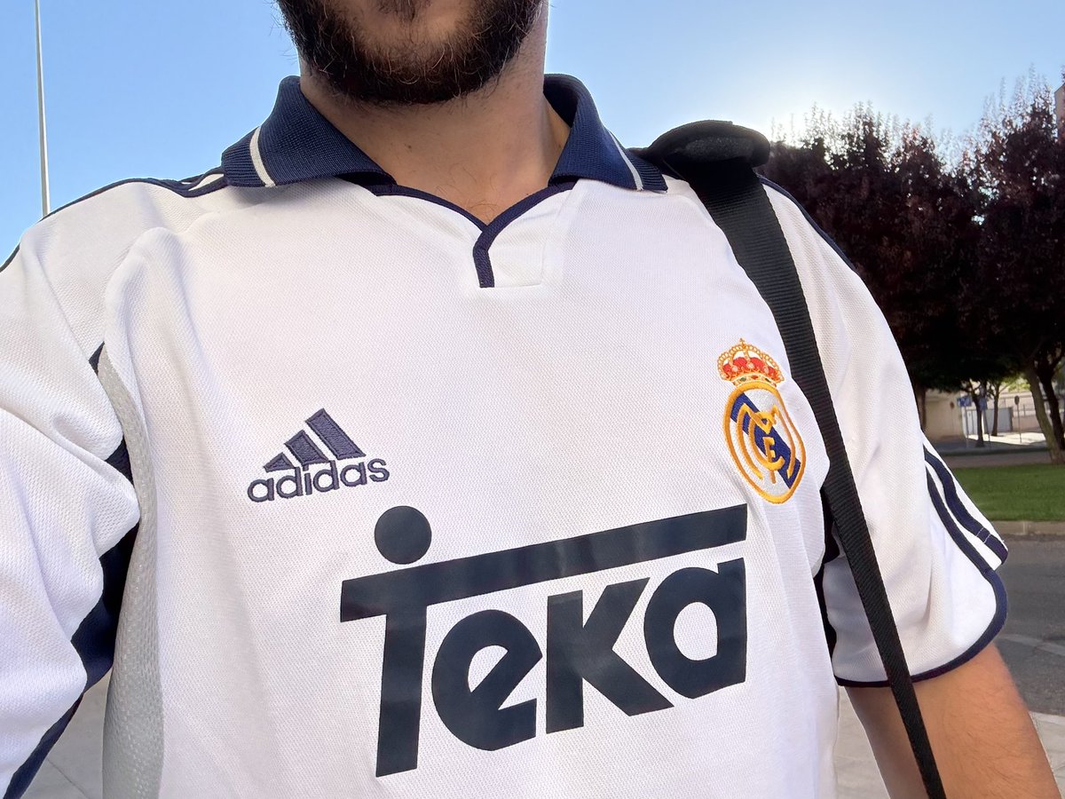 He recuperado este camiseton!!

De que año es????