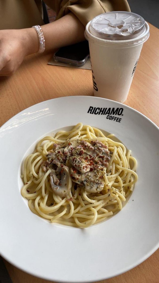 zaraa Ali khan (@zaraa3050) on Twitter photo 