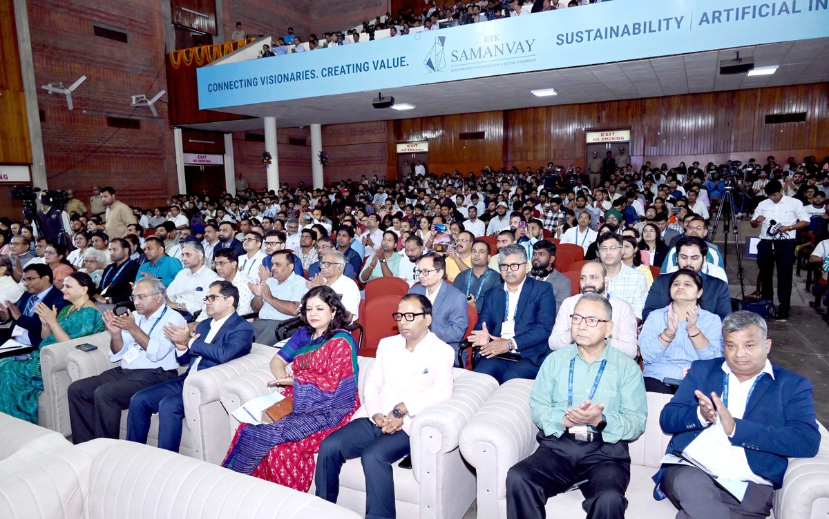 भारतीय प्रौद्योगिकी संस्थान (IIT) कानपुर द्वारा आयोजित 'समन्वय' कार्यक्रम में आज सम्मिलित हुआ।

पिछले लगभग 6 दशक में <a href="/IITKanpur/">IIT Kanpur</a> ने टेक्नोलॉजी के क्षेत्र में देश को बहुत कुछ दिया है और मुझे प्रसन्नता है कि आज क्वांटम कंप्यूटिंग के क्षेत्र में भी यह संस्थान कार्य कर रहा है। 

ऊर्जा