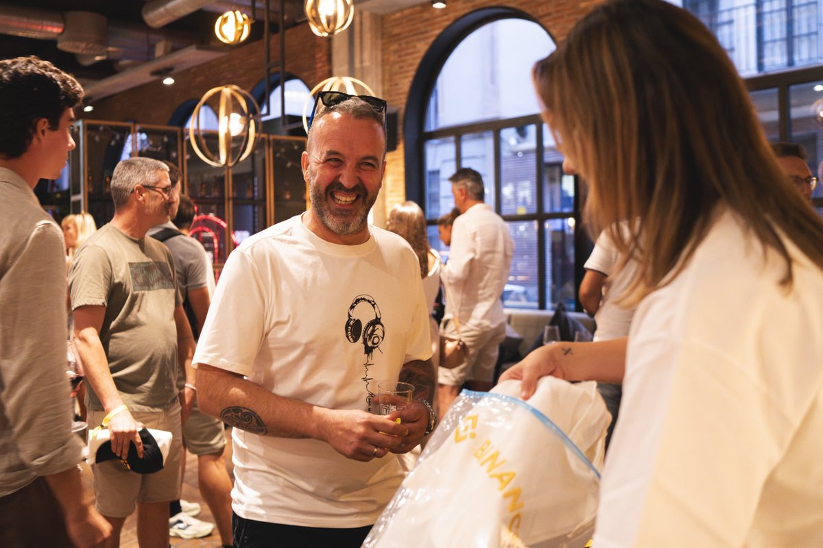 Ayer #Málaga fue el punto de encuentro con nuestra comunidad Binance 🎉 ¿Te lo perdiste? No pasa nada, muy pronto estaremos en más ciudades de #España para estar cada vez más cerca de vosotros, nuestros usuarios 💛