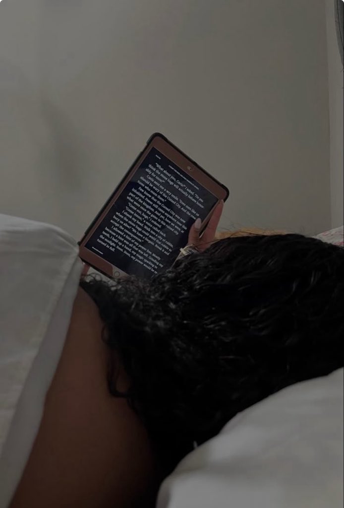 me opening twitter everyday like it's my morning newspaper