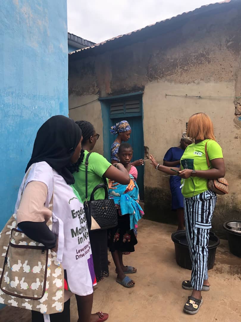 community_pot's tweet image. Recently, our door-to-door community outreach took us to Ayeye, Agbaje, and Idi-Oro in Ibadan North West.

In 3 hrs, 21 kids were assessed for malnutrition, 5 at risk got linked to our Nutrition Support Centre.

One step, one child, one community at a time!

#CommunityPot #NSC