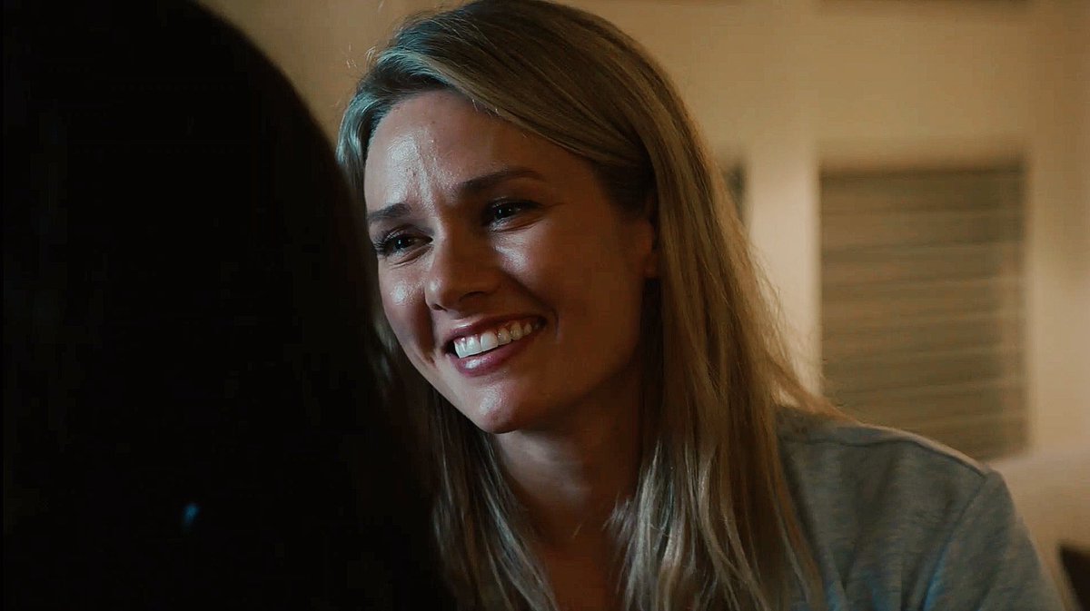 cwall456's tweet photo. I don’t know if it was intentionally written into the character or if it just accidentally happened this way, but I didn’t see Kate smile like she did when she was with Lucy with anyone else in any episode the entire 3 seasons. #kacy #ncishawaii #savencishawaii https://t.co/IMpKUjChhV