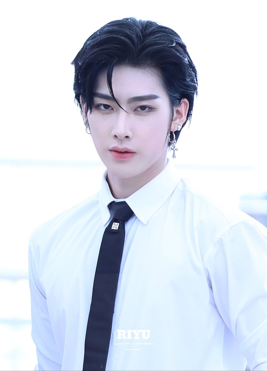 hourly ricky 🍓 semi ia tweet media