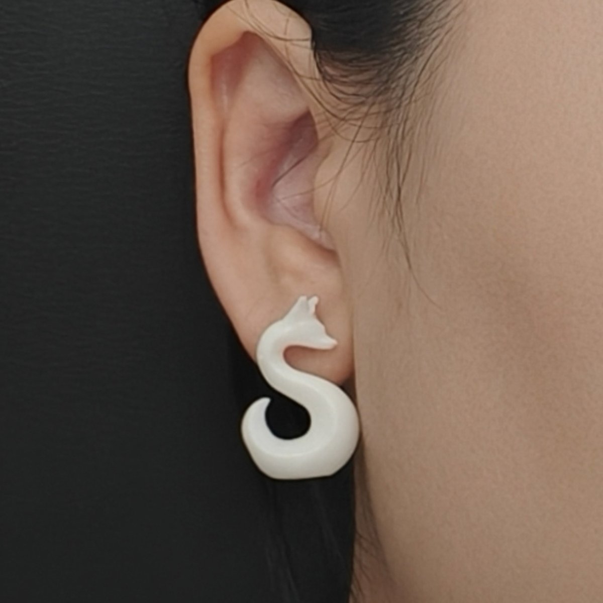xdesignhandmade's tweet photo. https://t.co/g8q1SmHk41
White Fox 3D Resin 925 Sterling Silver Studs Earrings
#fox
#white 
#studsearrings 
#resinjewelry 
#amazonhandmade
#founditonamazon https://t.co/Ywdbg7LFde