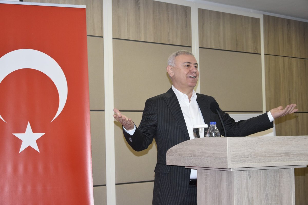 cennetistan's tweet photo. Emek mücadelesinde dimdik duran, hakkın ve adaletin yanında olan Eyüp ALEMDAR Başkanımızı onurla selamlıyoruz!
#EmeğinBaşkanıEyüpAlemdar

@alemdareyup
@KOOPISSENDIKASI https://t.co/MzbbGgAF14