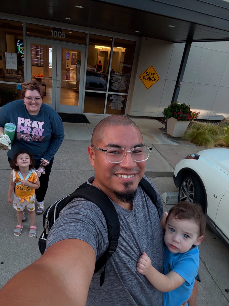 randomVerdugo's tweet image. Family trips to the local gym are some of the best ❤️🏋️💪🏻

#Fitnesscouple #couplegoals #workoutpartners #weightlossjourney #weightlossmotivation #fitness #fitnessmotivation #fitnesslife #fitnessjourney #exercise #exercisemotivation #gym #gymmotivation #gymlife #gymaddict #dadbod