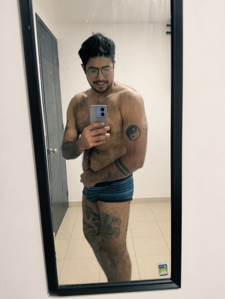 Alexiszarza5's tweet photo. Buenas noches https://t.co/i65lpUFfj0