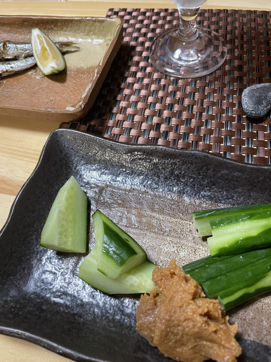 ツマミはこーいうでいいんだよな