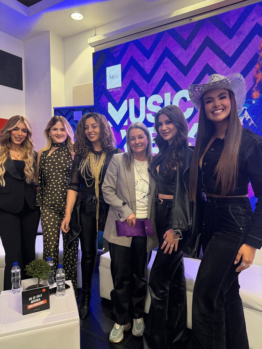 <a href="/MarRendonMusica/">Mar Rendón 🩷</a> tiene a su lado (izq) a una ganadora de <a href="/LatinGRAMMYs/">The Latin Recording Academy / Latin GRAMMYs</a> para Ecuador que en un futuro sea quien lleve y respalde una nominación a MDM para conseguirlo también <a href="/smkb1975/">Silvana Kalil 🔥🔥🔥</a> pilas con el contacto