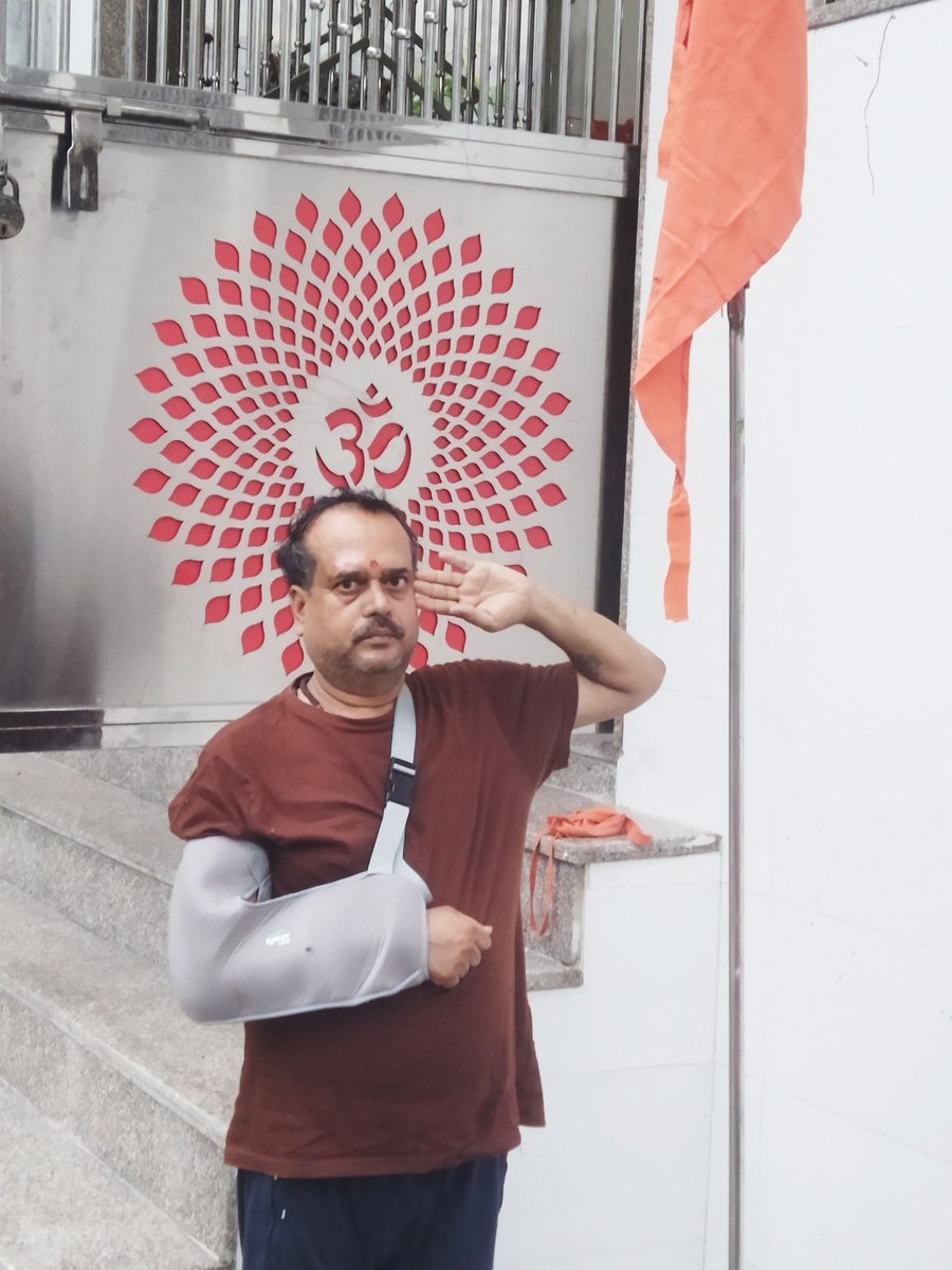 kumarharesh's tweet photo. #Modiji please do not break our #trust ,otherwise no one will believe your words. Despite the terrible road accident,I have moved forward to erase the stigma of #backwardness from the forehead of my #motherland #Sheohar. I request you to bless me. #BiharElections2025 #ModiMother https://t.co/if4zpzQPSD