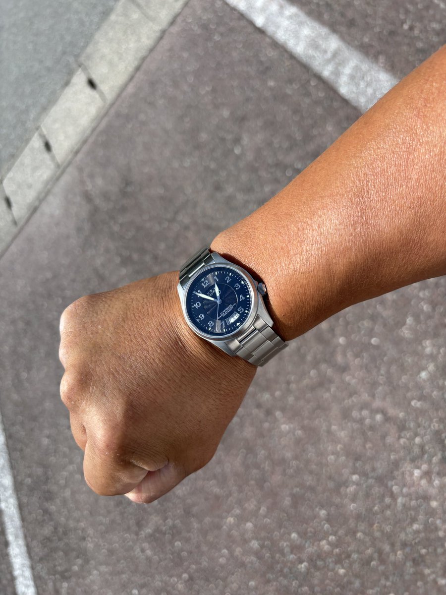 take4_kane's tweet image. 今日は #KENTEX をシェイクダウン。
秒針の動きがとても綺麗。

#オートマチック
#右利き