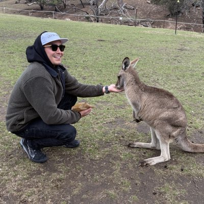 justmaxhere's tweet photo. The kangaroo whisperer
#NewProfilePic https://t.co/zWhwvBb1X7