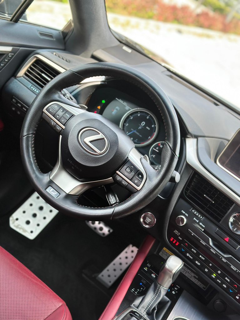 phantom__autos's tweet photo. 🔹2019 Lexus RX 350 F-Sport
Now Available ‼️
▪️Panoramic Roof | Mark Levinson Sound System
▪️Assists {Park, Lane Keep, Blind Spot}
▪️Rear Cross Traffic Alert | Head-Up Display
▪️360° Camera
💰Call or DM for price & more info
#PhantomAutos #LexusRX350 #LexusNation #Crypto #FSport https://t.co/1EOfII4QAk