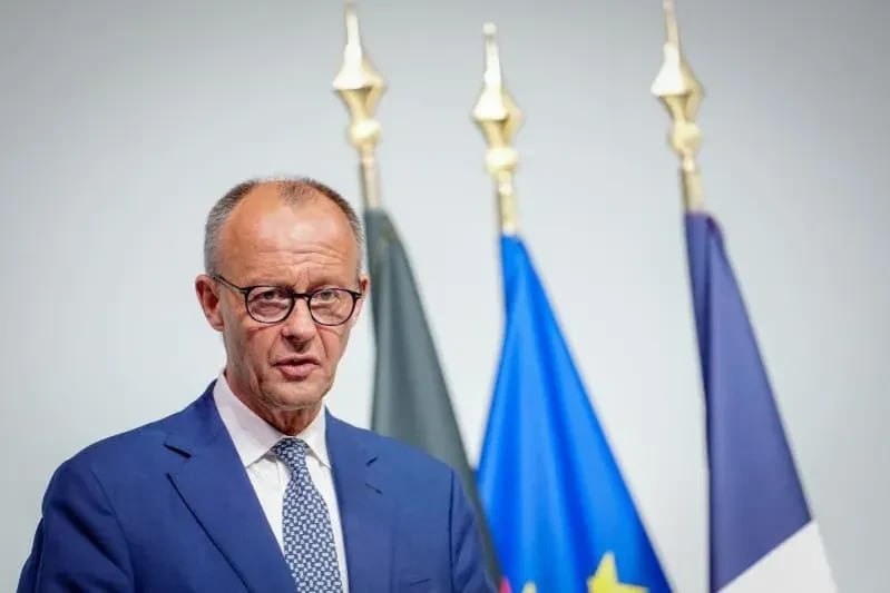 ❗ Merz called Putin "the most serious war criminal of our time"

The German Chancellor spoke harshly about the Russian dictator while Xi Jinping was receiving him with honors in China.

💥 "Putin is a war criminal. Perhaps he is the most serious war criminal of our time, whose
