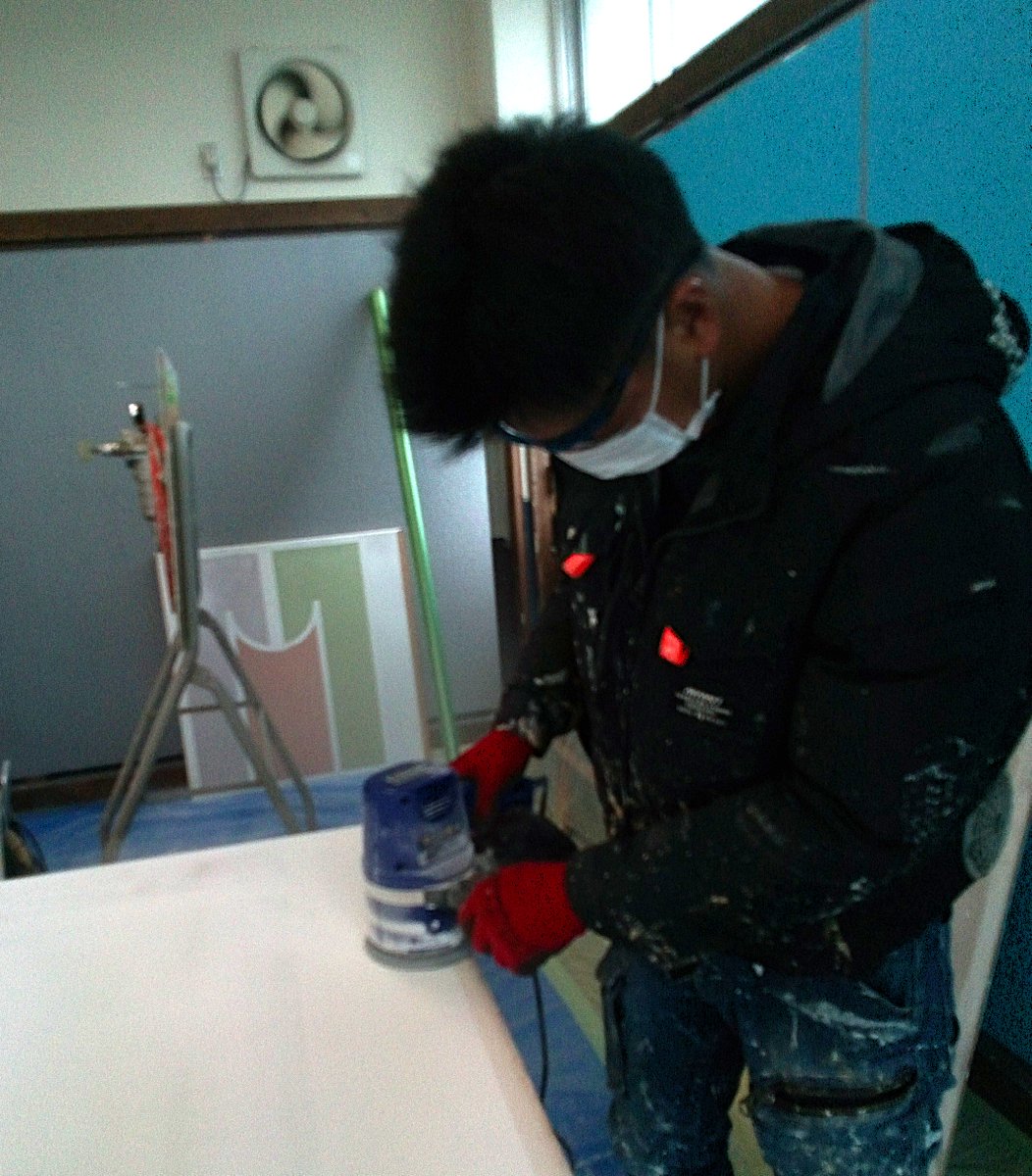 miyakun525583's tweet image. 今日は建築塗装科の訓練日です。建築塗装は建物の美しさに加え建物を保護する為に大切な工程です。宮崎高等技術専門校の建築塗装科では 建築塗装のスペシャリストを目指して、現場に必要な様々な訓練を行っています。＃建築塗装