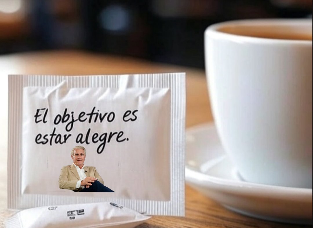 El Paquito tweet media