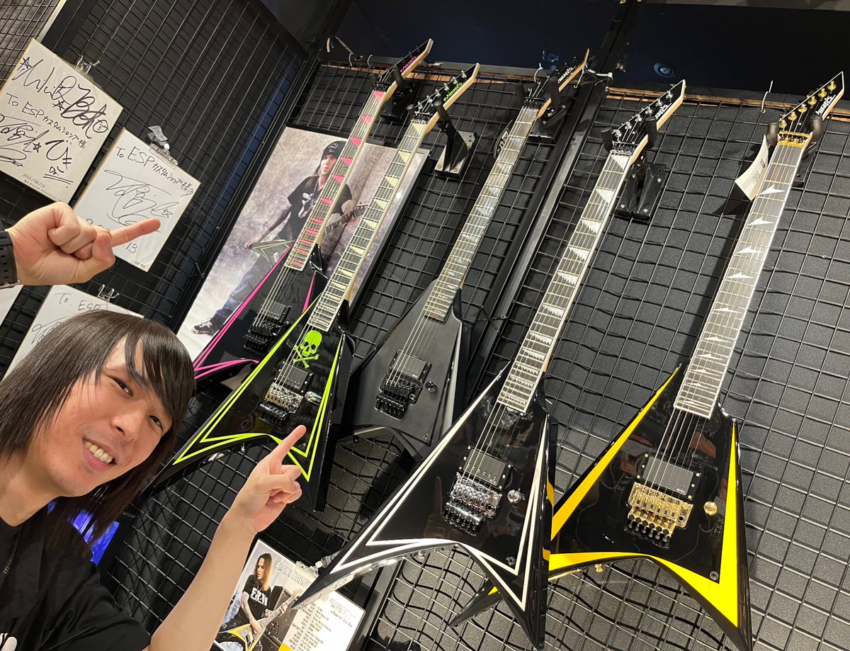 espcustomshop's tweet photo. #HATECREW 必見！！

#ALEXILAIHO 氏 シグネチャーモデル大集結！🤘
ブルータルなメタルサウンドをかき鳴らすならこのモデル！

是非この機会にたくさん弾き比べしてみませんか？
きっと最高の一本が見つかるかも？！

#espguitars  #変形ギター #COB #エレキギター https://t.co/WiNPCZfLKH